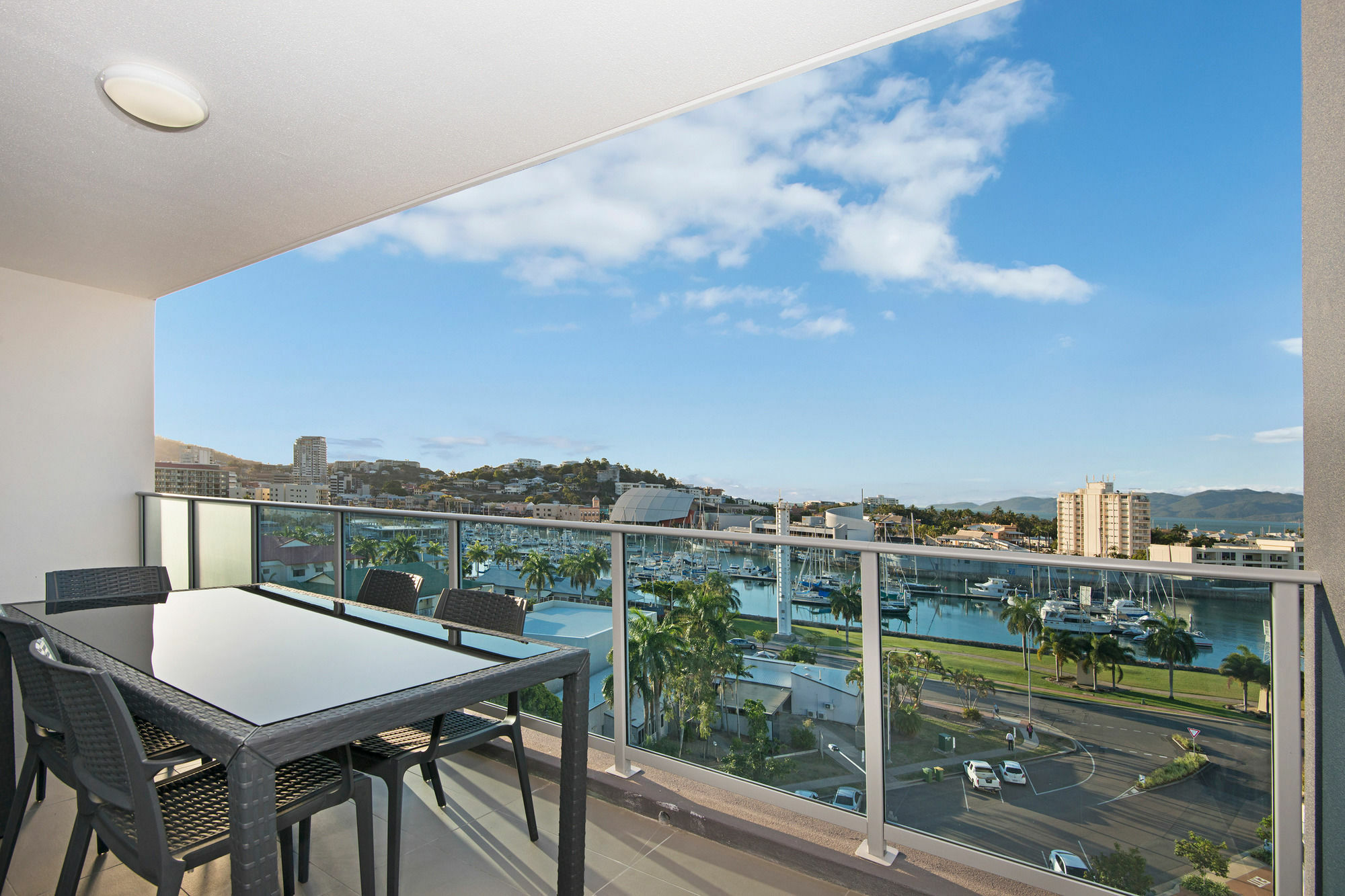 Allure Hotel & Apartments Townsville Exterior photo