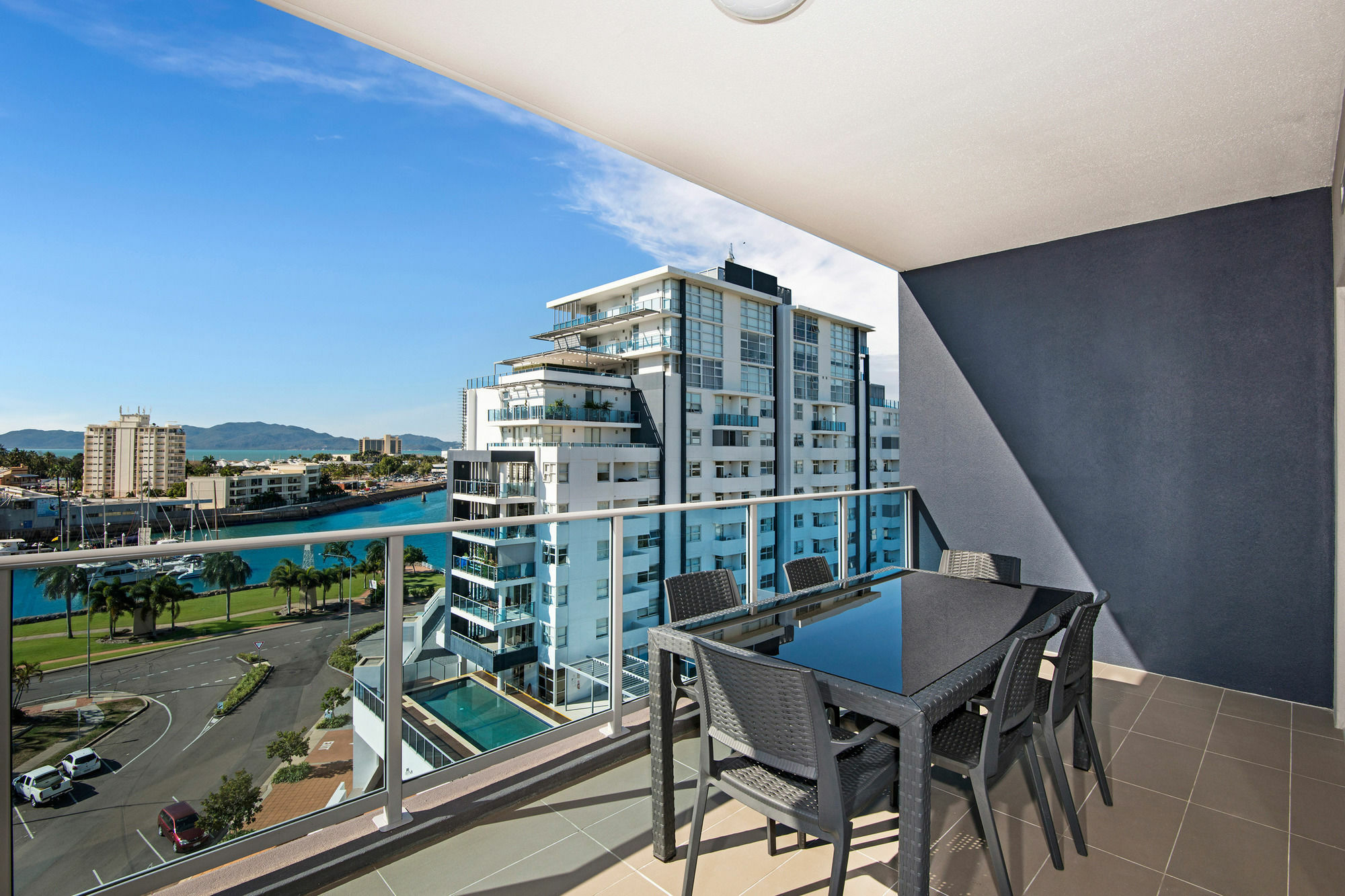 Allure Hotel & Apartments Townsville Exterior photo