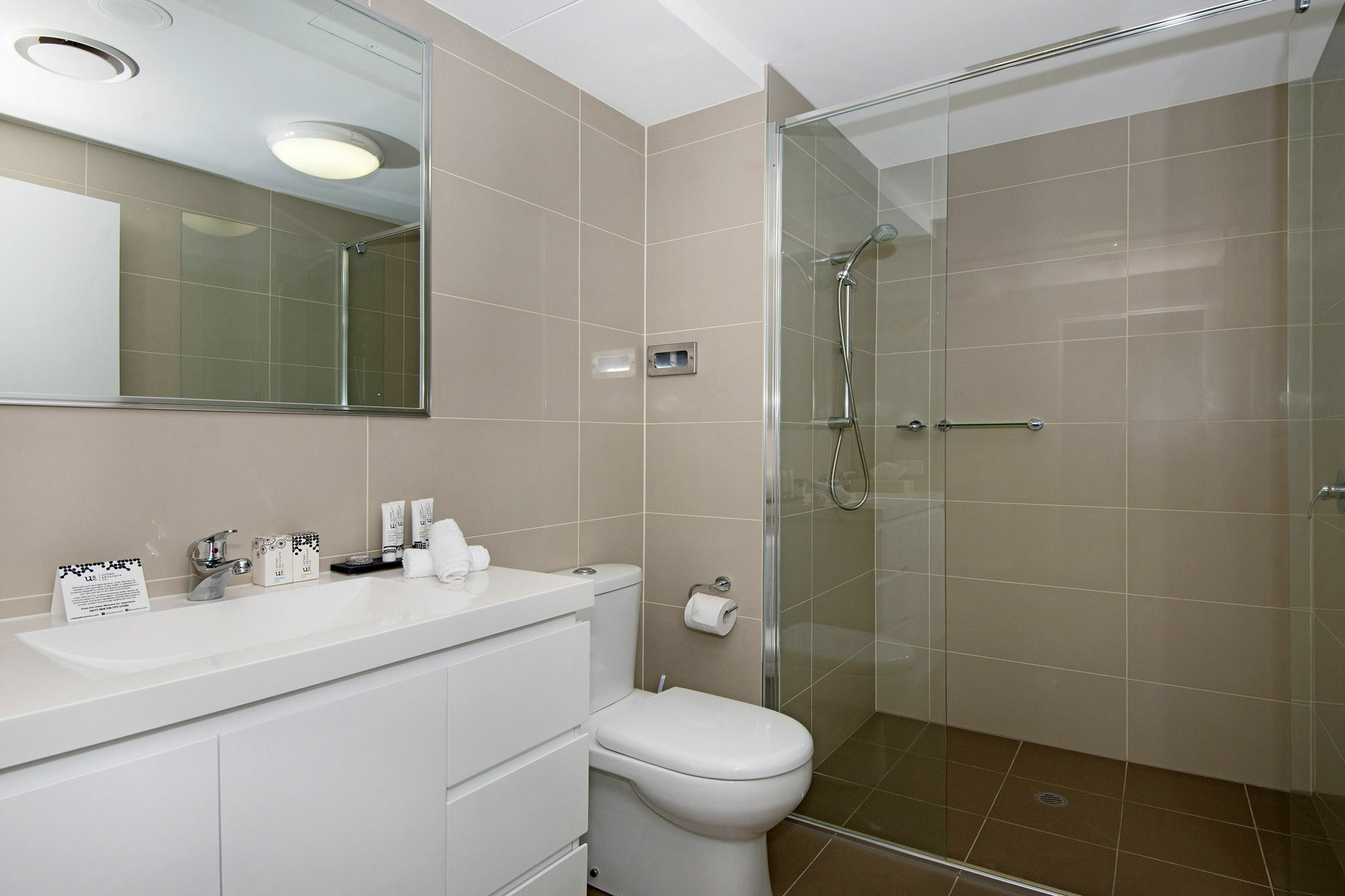 Allure Hotel & Apartments Townsville Exterior photo